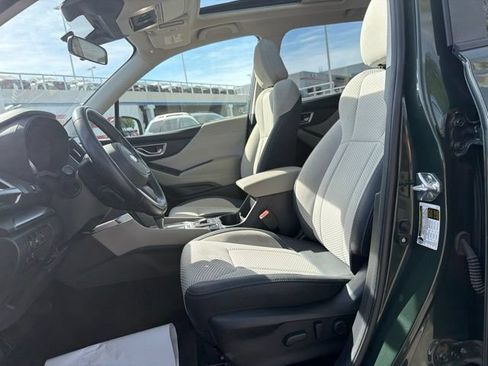 Used 2024 Subaru Forester Premium AWD/4WD image 11