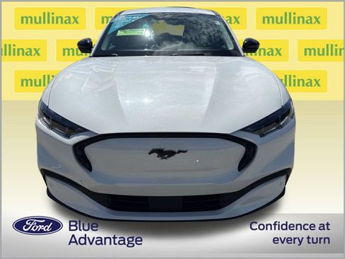 Used 2025 Ford Mustang Mach-E Premium RWD image 11