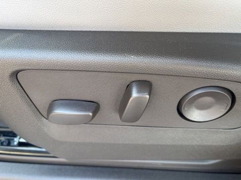 New 2026 GMC Yukon Elevation image 16