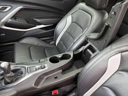 Certified 2023 Chevrolet Camaro LT w/ Technology Package image 22