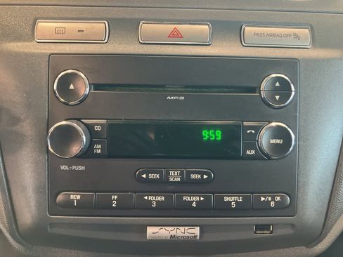 Used 2013 Ford Transit Connect XLT image 18