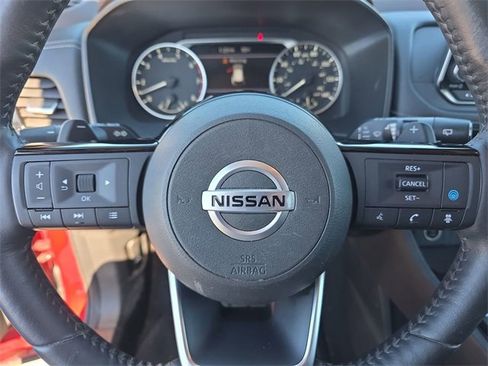 Used 2021 Nissan Rogue SV w/ Premium Package image 29