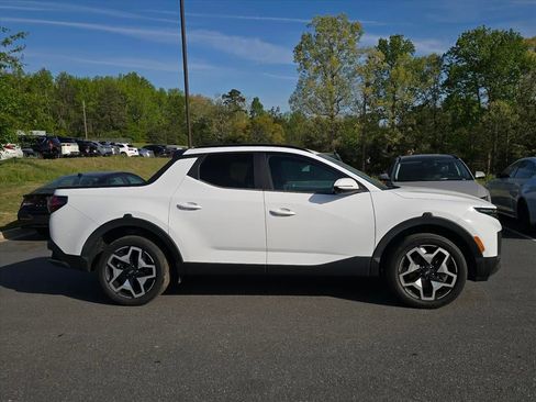 Used 2022 Hyundai Santa Cruz Limited w/ Cargo Package image 2