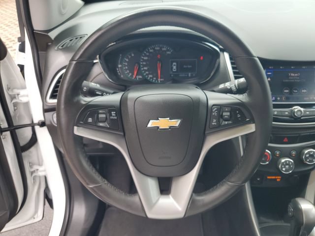 Used 2022 Chevrolet Trax LT w/ Driver Confidence Package AWD/4WD image 25