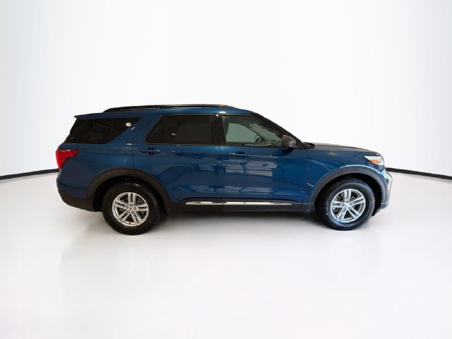 Used 2021 Ford Explorer XLT w/ Class III Trailer Tow Package AWD/4WD image 9