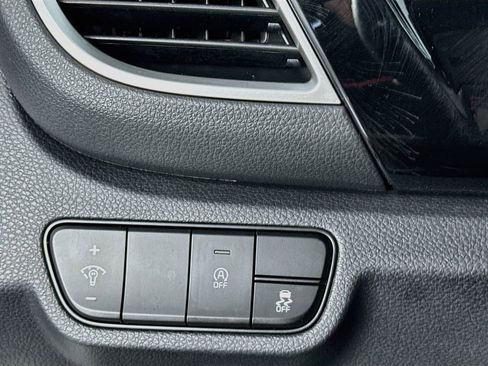 Used 2024 Kia Seltos S FWD image 15