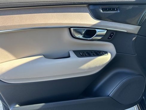 New 2026 Volvo XC90 B6 Plus w/ Protection Package Premier image 12