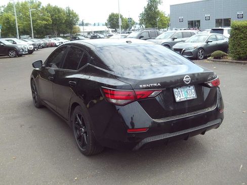 Used 2020 Nissan Sentra SV w/ SV Premium Package FWD image 3