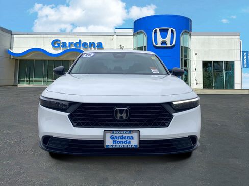 Certified 2025 Honda Accord SE image 2