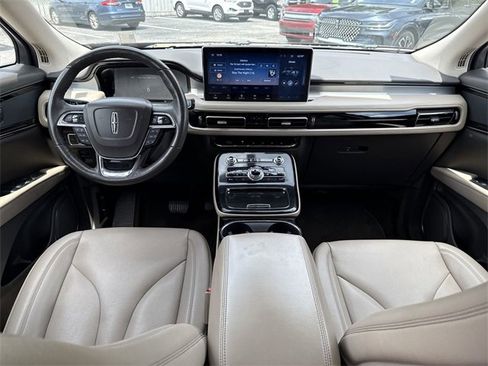 Used 2022 Lincoln Nautilus FWD image 15
