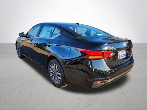 New 2025 Nissan Altima 2.5 SV image 10