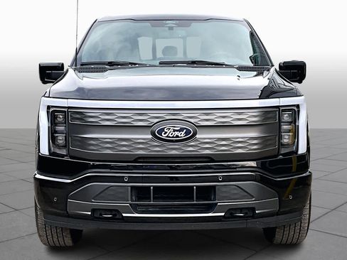Used 2025 Ford F150 Lightning Lariat image 7
