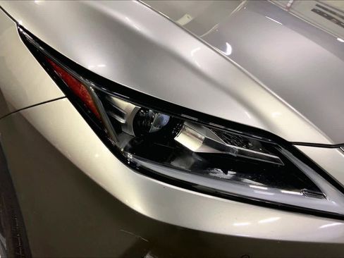 Used 2020 Lexus RX 350L Premium w/ Premium Package image 28