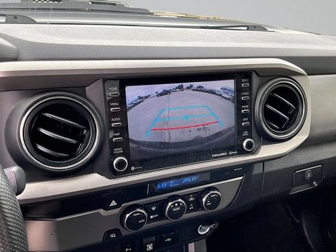 Used 2021 Toyota Tacoma SR5 RWD image 20