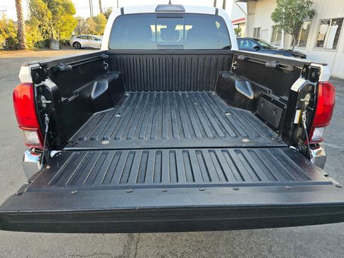 Used 2019 Toyota Tacoma SR5 image 14