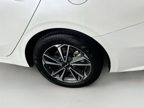 Used 2024 Kia Forte LXS image 11