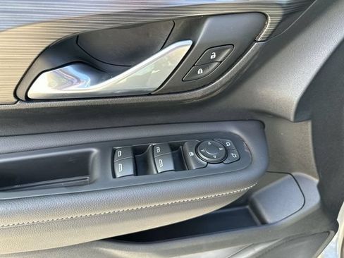 Certified 2023 GMC Terrain SLE w/ Elevation Edition FWD image 17