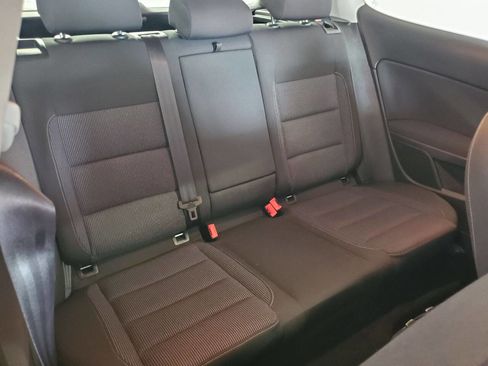 Used 2013 Volkswagen Golf 2-Door image 15