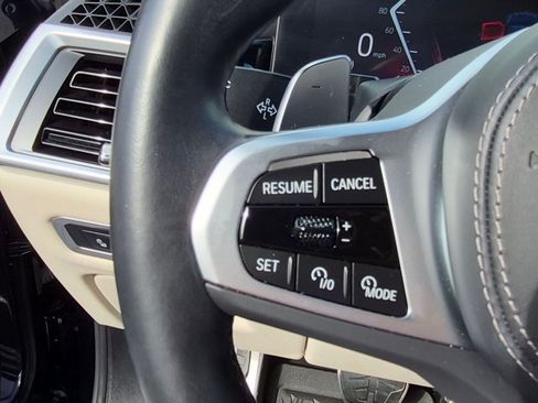 Used 2024 BMW X7 xDrive40i w/ M Sport Package AWD/4WD image 10