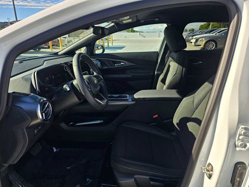 New 2026 Chevrolet Equinox EV LT image 20