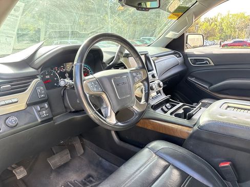 Used 2020 GMC Yukon XL Denali image 6