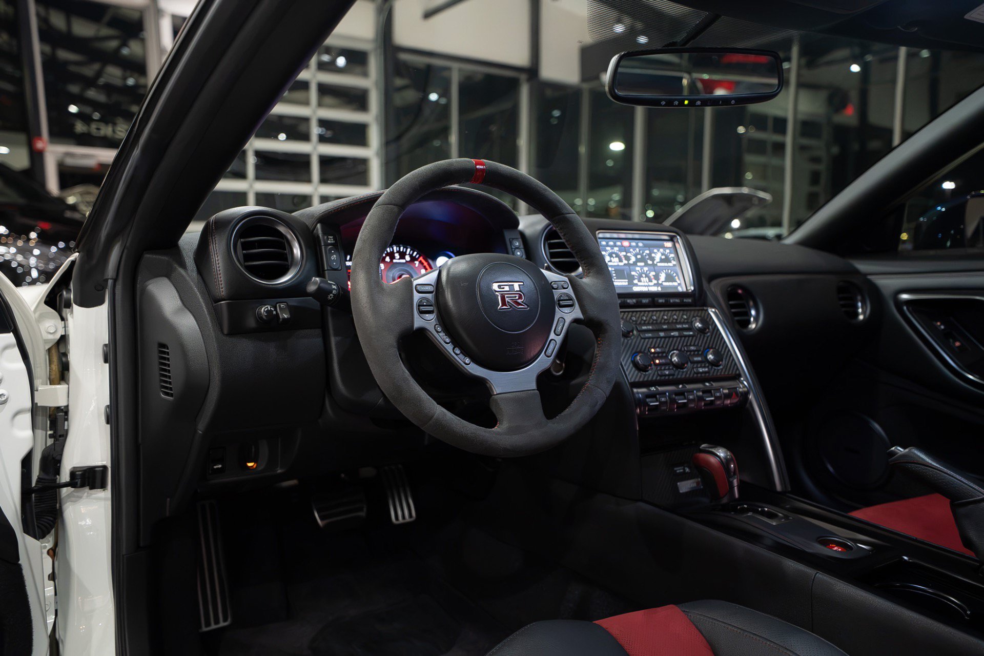 Used 2016 Nissan GT-R NISMO AWD/4WD image 12