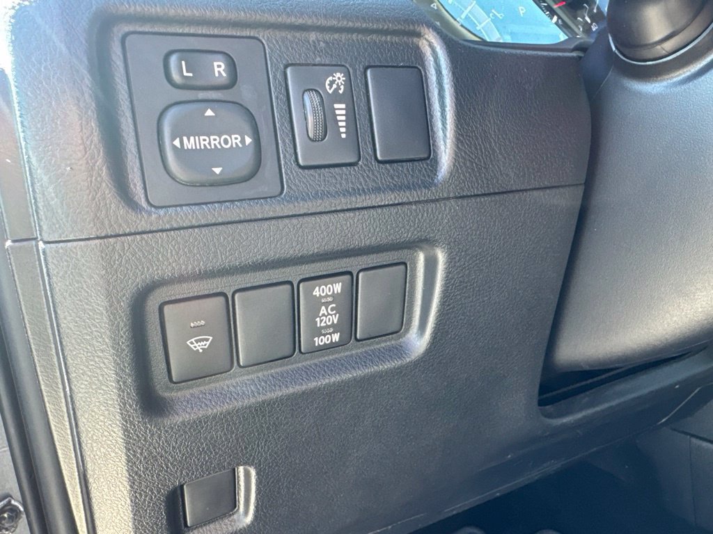 Used 2016 Toyota 4Runner SR5 AWD/4WD image 22