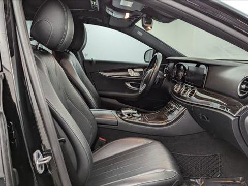 Used 2019 Mercedes-Benz E 300 image 16