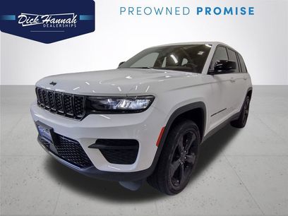 Used 2023 Jeep Grand Cherokee Altitude