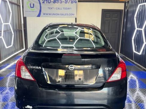 Used 2016 Nissan Versa SV image 19