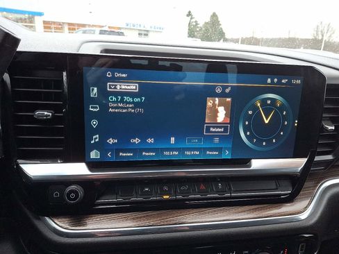 Used 2023 Chevrolet Silverado 1500 LT image 16