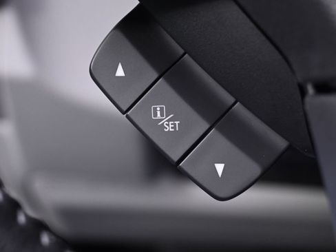Used 2018 Subaru Forester 2.5i Limited AWD/4WD image 34