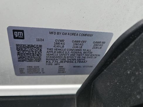 Used 2025 Chevrolet Trax RS w/ Sunroof Package image 13