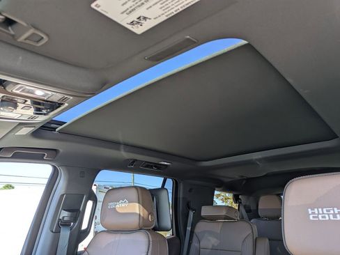 New 2026 Chevrolet Tahoe High Country image 18