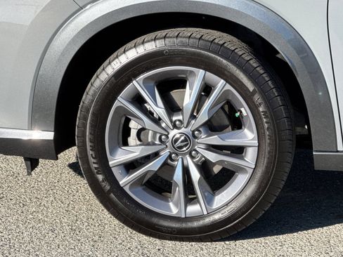 Used 2025 Acura ADX FWD image 31