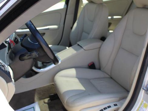 Used 2014 Volvo S60 T5 FWD image 13