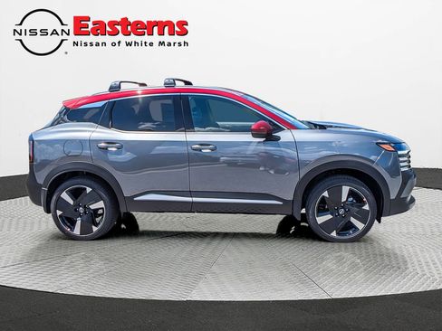 New 2025 Nissan Kicks SR AWD/4WD image 8