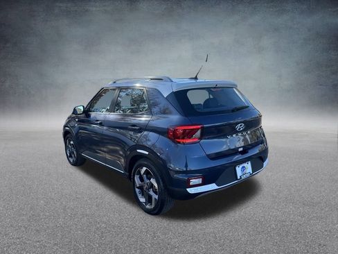 Used 2024 Hyundai Venue Limited image 24