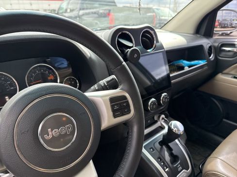 Used 2015 Jeep Compass Limited w/ Sun/Sound Group AWD/4WD image 12