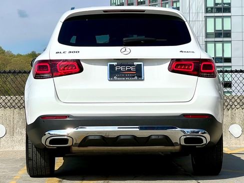 Used 2022 Mercedes-Benz GLC 300 4MATIC image 6
