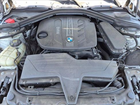 Used 2018 BMW 328d Sedan RWD image 22