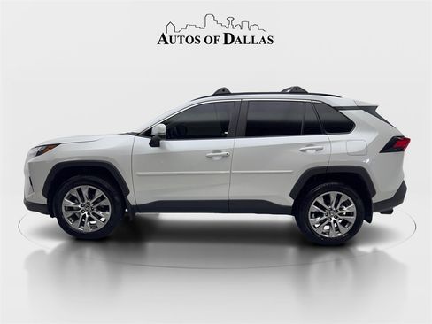 Used 2024 Toyota RAV4 XLE Premium image 5