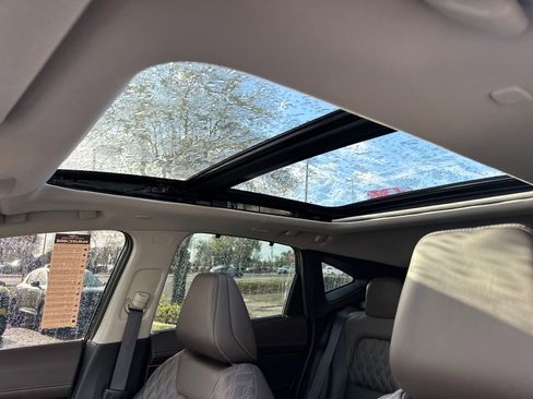 Certified 2025 Nissan Murano Platinum w/ Cargo Package image 27