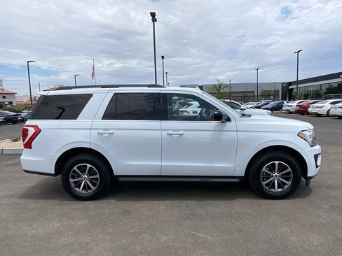 Used 2021 Ford Expedition XL AWD/4WD image 2
