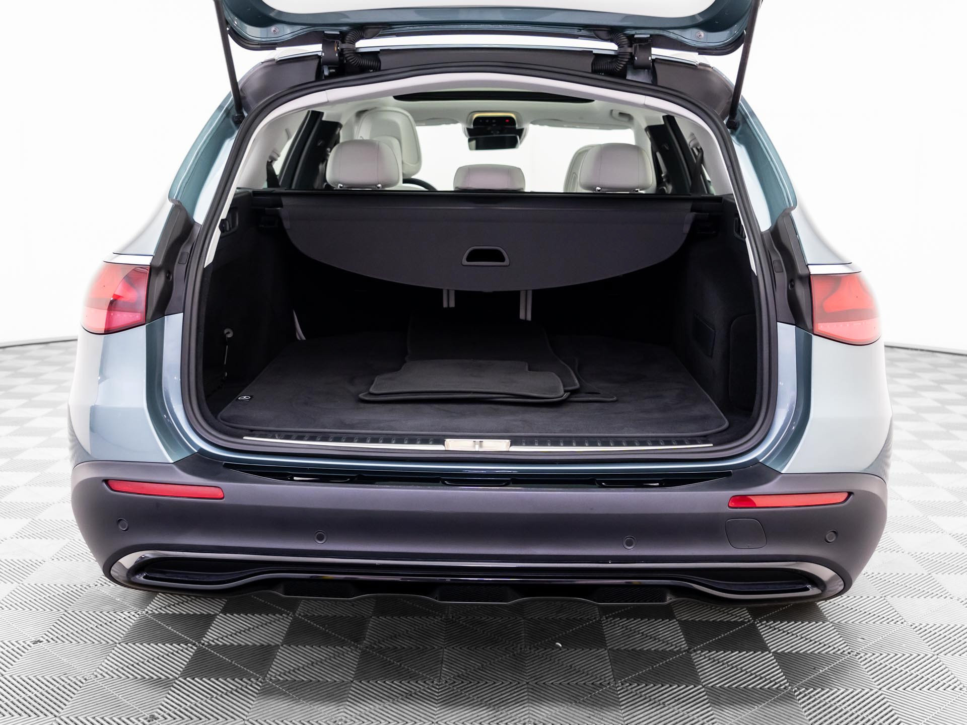 Certified 2024 Mercedes-Benz E 450 4MATIC All-Terrain Wagon image 33