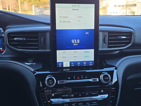 Used 2021 Ford Explorer ST w/ Equipment Group 401A image 21