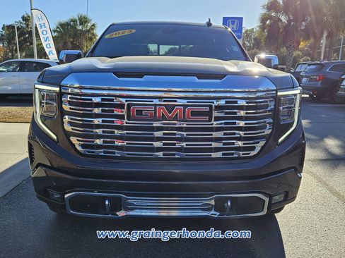 Used 2023 GMC Sierra 1500 Denali w/ Technology Package image 8