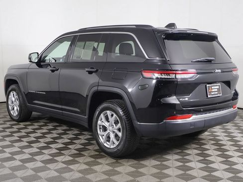 Used 2023 Jeep Grand Cherokee Limited AWD/4WD image 10