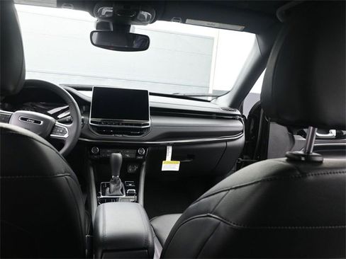 New 2026 Jeep Compass Latitude w/ Mopar Graphics Package image 20