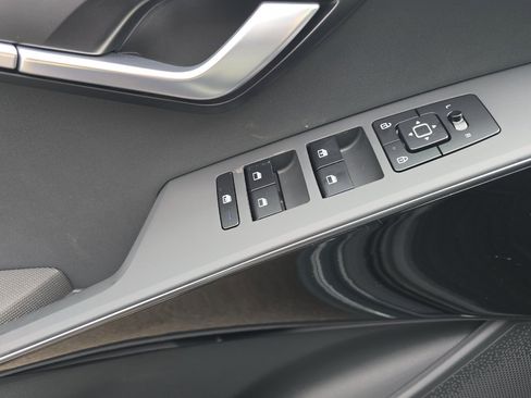 New 2026 Kia Niro Wind image 7